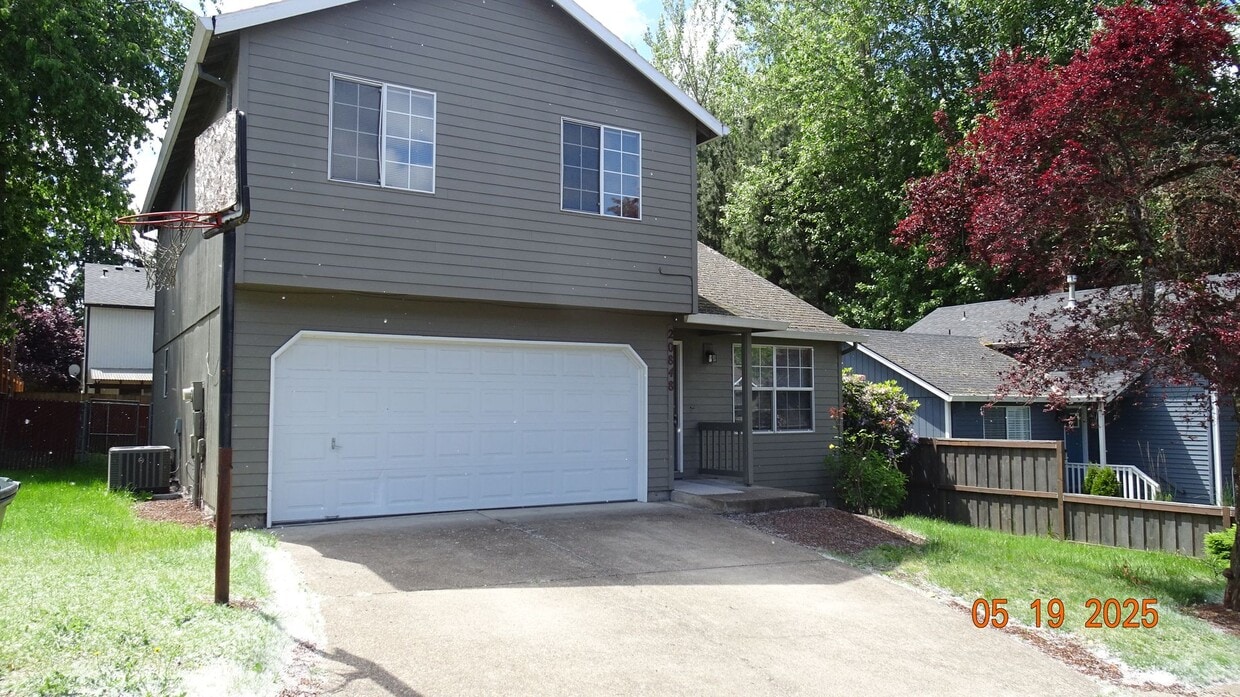~Beautiful Two-story Home Located in the N... - ~Beautiful Two-story Home Located in the N...