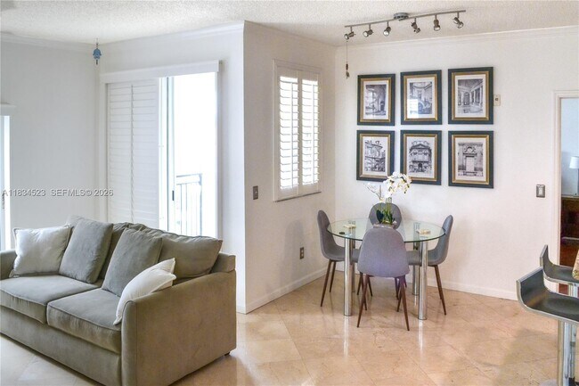 Photo - 3255 NE 184th St Unidad 12416