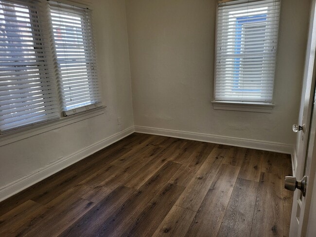 Photo - 833 1/3 N Formosa Ave