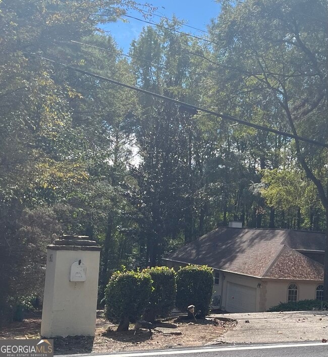 Photo - 1383 Lilburn Stone Mountain Rd