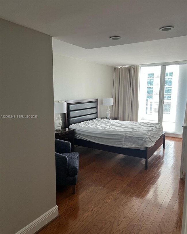 Photo - 1717 N Bayshore Dr Unit A-1856