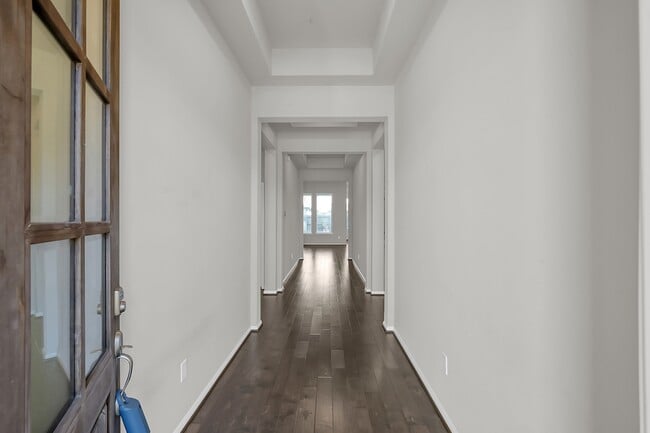 Photo - 2807 Jehlon Ln