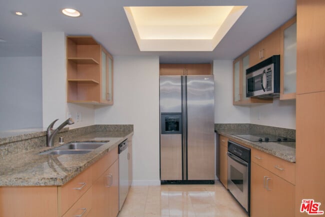 Photo - 13700 Marina Pointe Dr Unit 1027