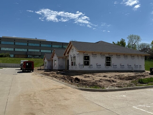 Building Photo - Pre-Leasing Now: Buffalo Ridge Townhomes | 2 Bed, 2 Bath, Attached Garage Unit A