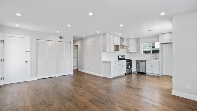 Photo - 52 Avalon Dr Unit 3 Bedroom