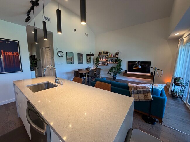 Photo - 131 Hyde Park Ave Unit 131B