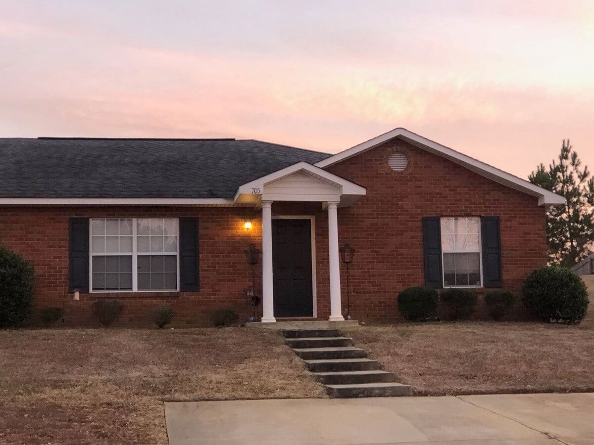 Longleaf Crossing Duplex - Longleaf Crossing Duplex House