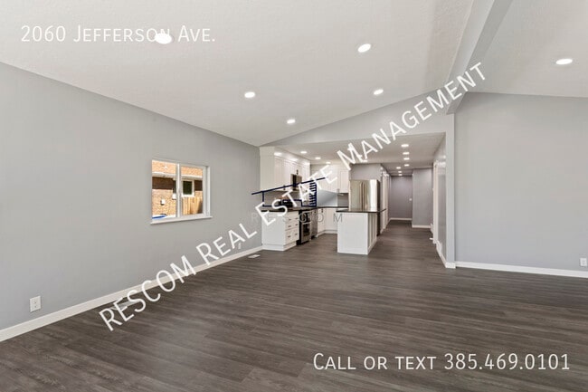 Photo - 2060 Jefferson Ave