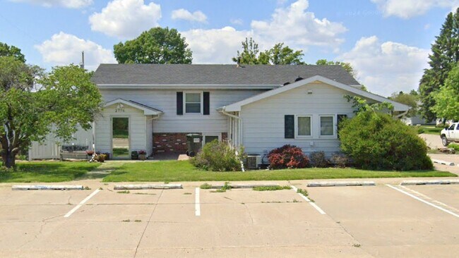 Building Photo - 2776 33rd Ave