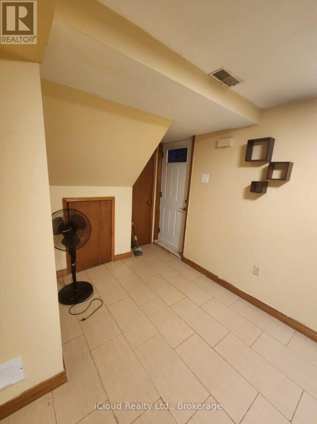 Photo - 2631 Roblo Rd