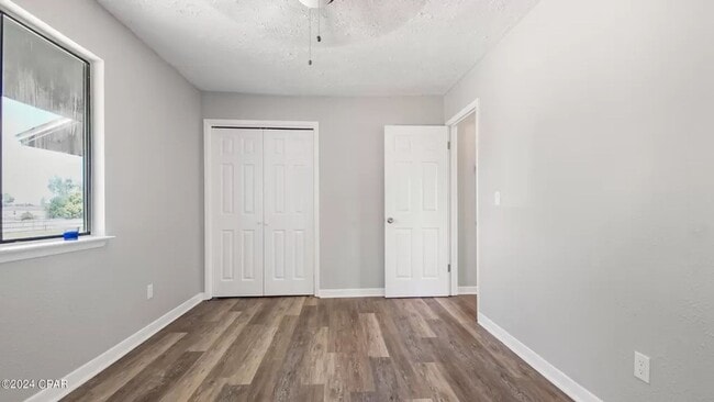 Photo - 5117 E 10th St Unit 5117 E 10th Street D