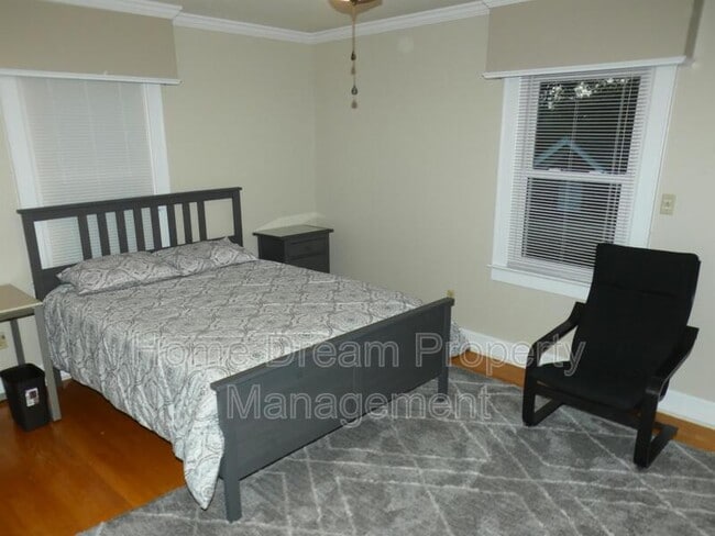 Building Photo - 842 Spring Valley Dr Rental
