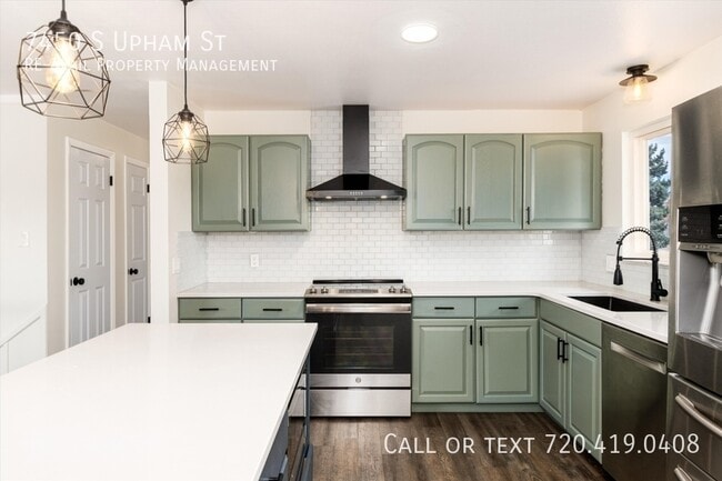 Photo - 7450 S Upham St