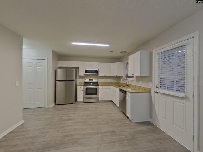 Photo - 108 Cane Brake Dr