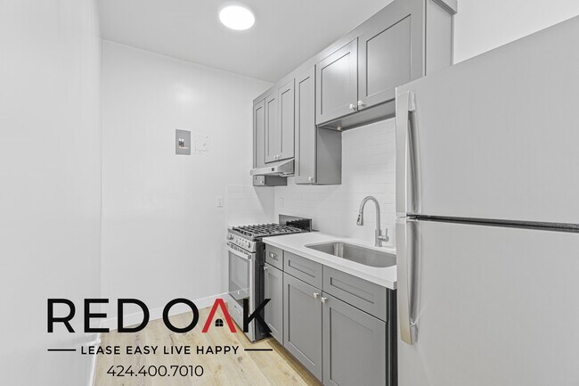 Photo - 516 N Harvard Blvd Unit 202