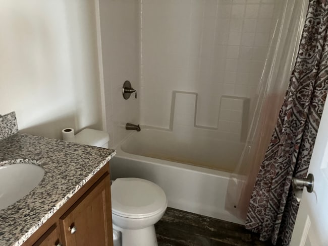 Photo - 70 Montecito Dr