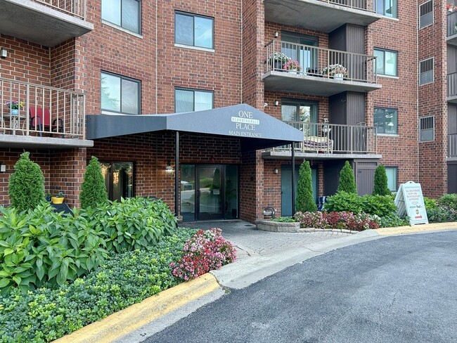 Photo - 1 Bloomingdale Pl Unit 606