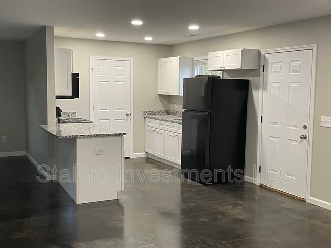 Photo - 69 McMurtry Rd Unit 3B