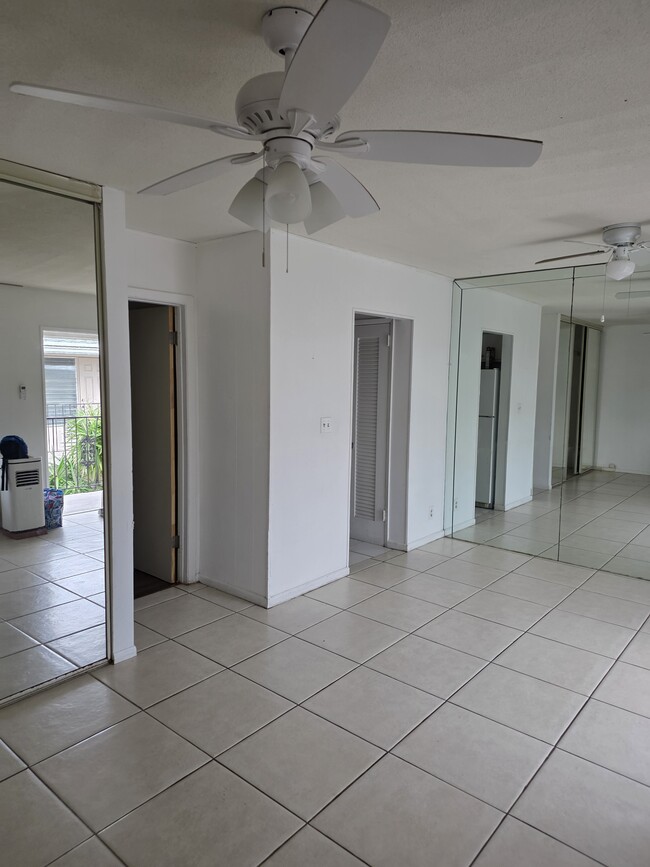 Building Photo - 3870 NE 22nd Way Unit 23 Rental