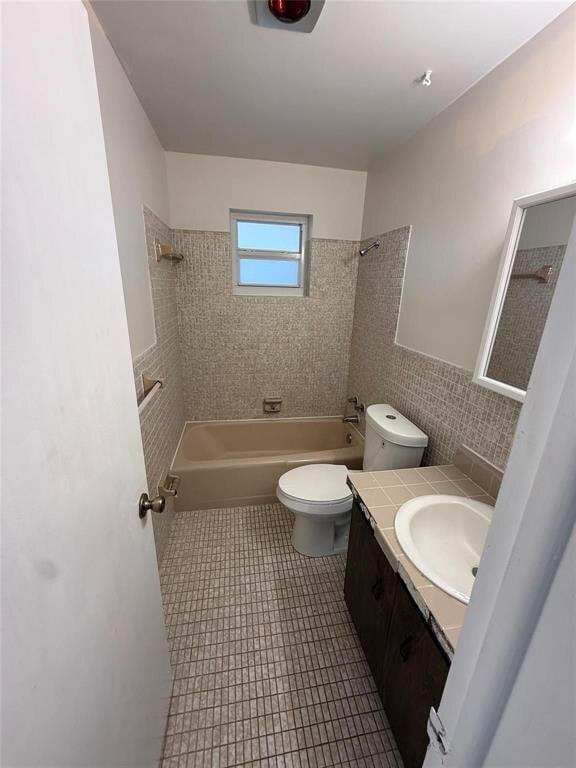 Photo - 1235 W River Dr Unidad #3