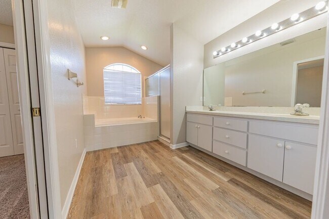 Photo - 245 Cloverdale Rd