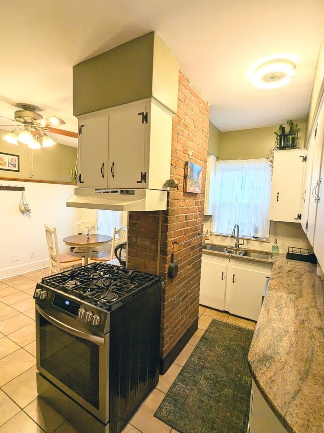 Photo - 23 Huxley Ave Unit 1