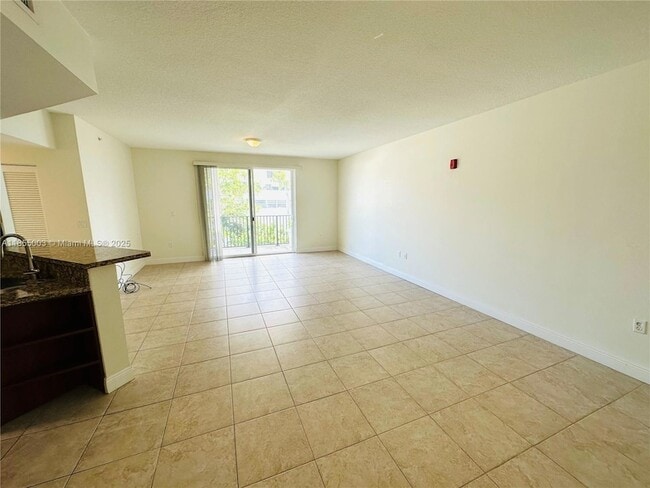 Photo - 118 Zamora Ave Unit 308