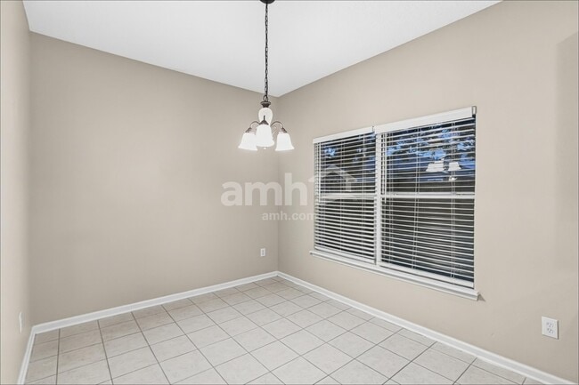 1779 Ferncreek Dr