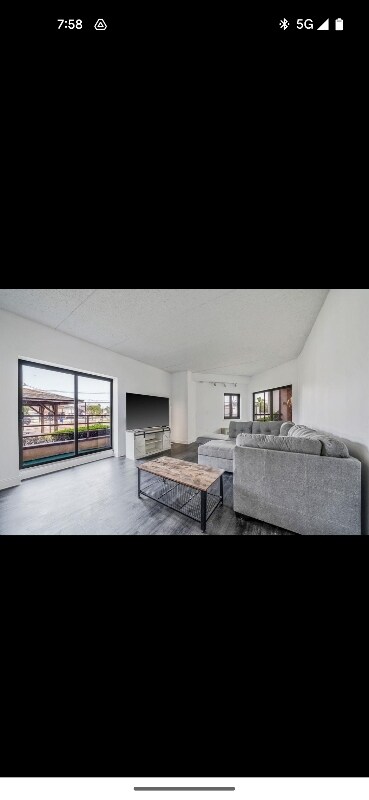 Photo - 725 Miller Ave Rental