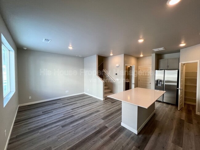 Photo - 1353 Reynolds St