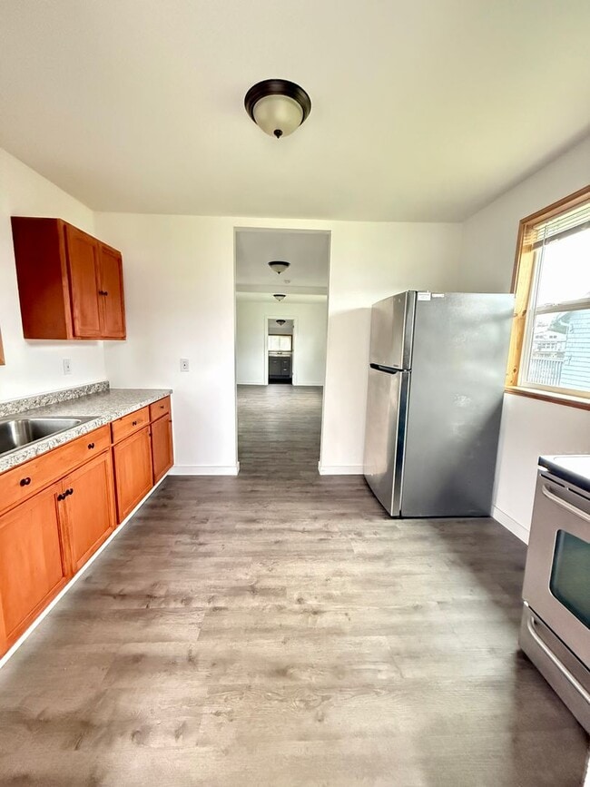 Photo - Studio Month to Month Lease