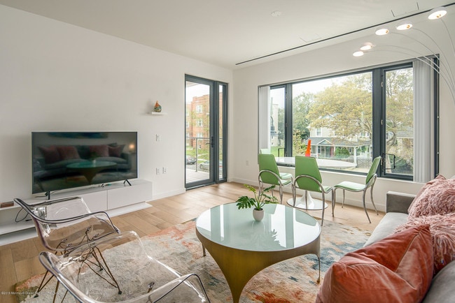 Photo - 601 Heck St Unit 207