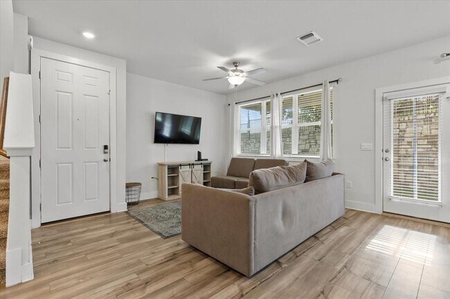 Photo - 7103 Terrazzo Cottage Ln Unit 33