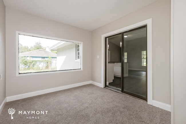 Photo - 1305 E Bay St