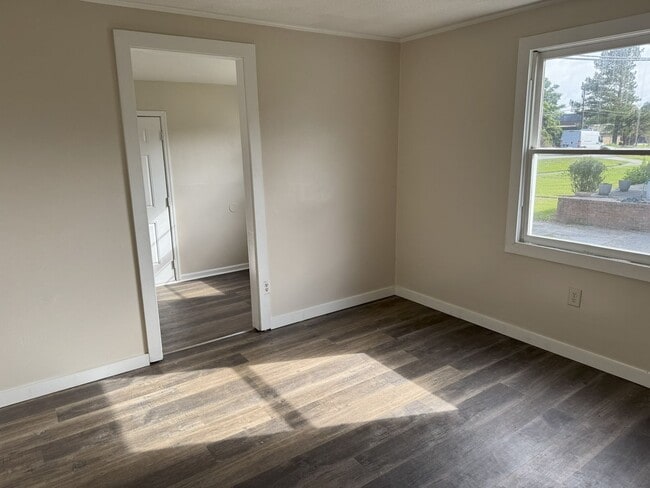Photo - 307 Miller Blvd