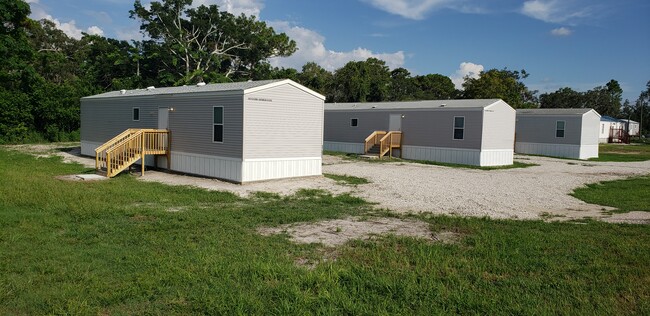 Building Photo - 17020 Meridian Blvd Rental
