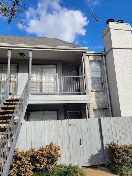 Photo - 6606 De Moss Dr Unit 604