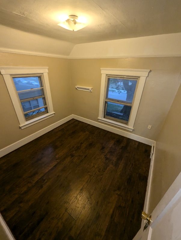 Photo - 334 13th St