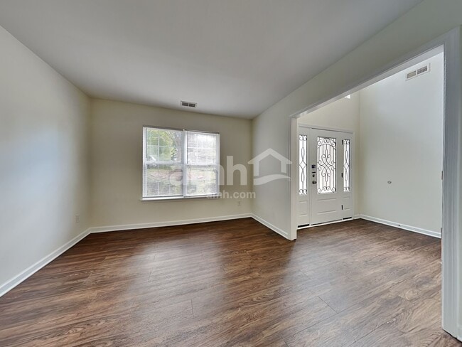 Photo - 9117 Hollow Ridge Ln