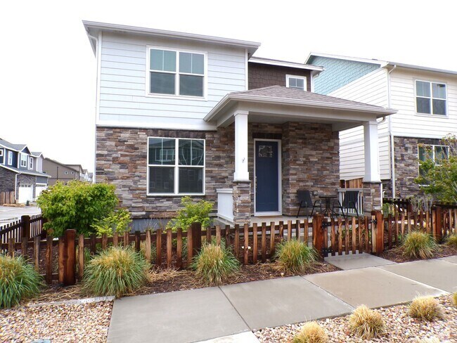 Building Photo - Horizon Uptown Living! 3 Bed 2.5 Bath Rental