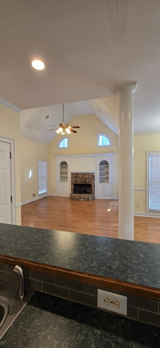 Photo - 5135 Cobblestone Way NW