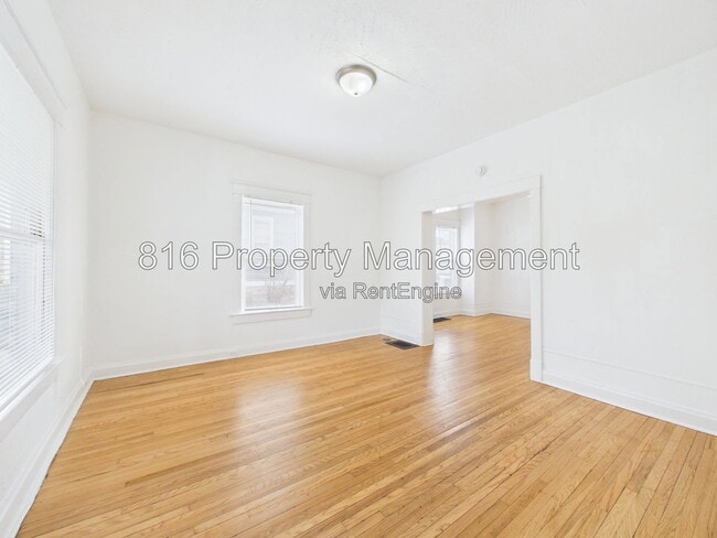 Photo - 4008 Charlotte St Unit 1