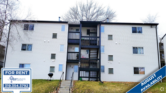 Building Photo - $1050 | 2 Bedroom, 1 Bathroom Ground Floor... Rental