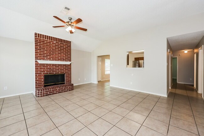 Photo - 1223 Reeves Ln