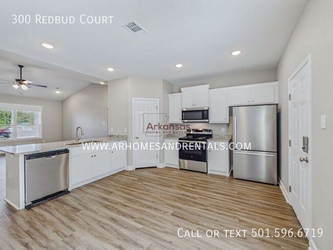 Photo - 300 Redbud Ct