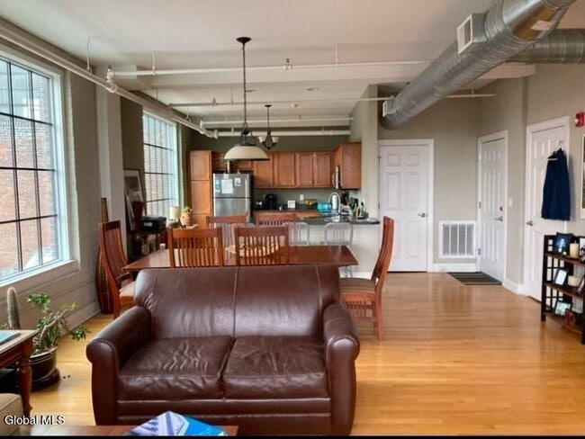 Photo - 4 Sheridan Ave Unit 5A