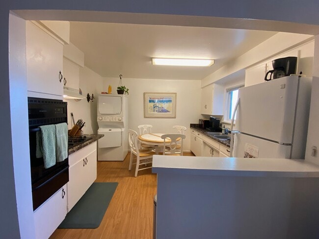 Photo - 1159 Montauk Ln