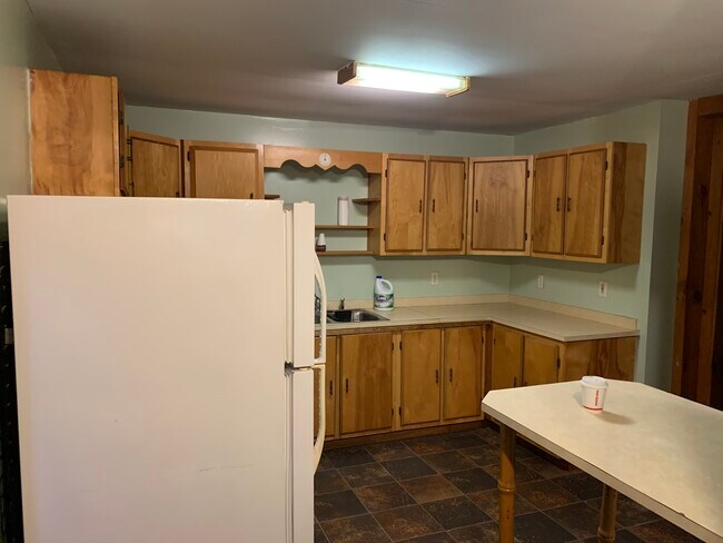 Photo - 19 Fulton St Unidad Left Side