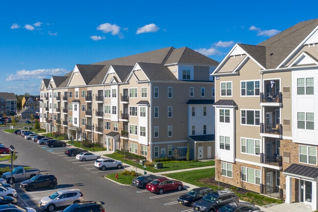 Woodmont Townsquare