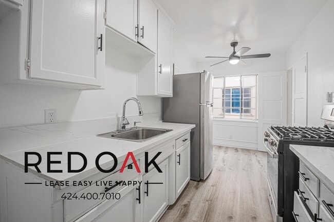 Photo - 1024 Menlo Ave Unidad 11